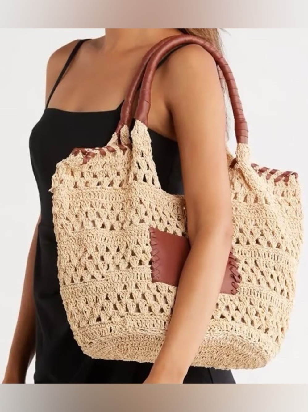 BCBG S/S 2025 Raffia Tote - Picture 5 of 5